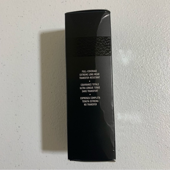 Kat Von D Lock-It Full-Coverage Extreme Long Wear Matte Liquid Foundation-NIB - Picture 3 of 9
